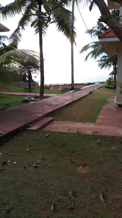 Seashore Beach Resort Varkala Exterior photo