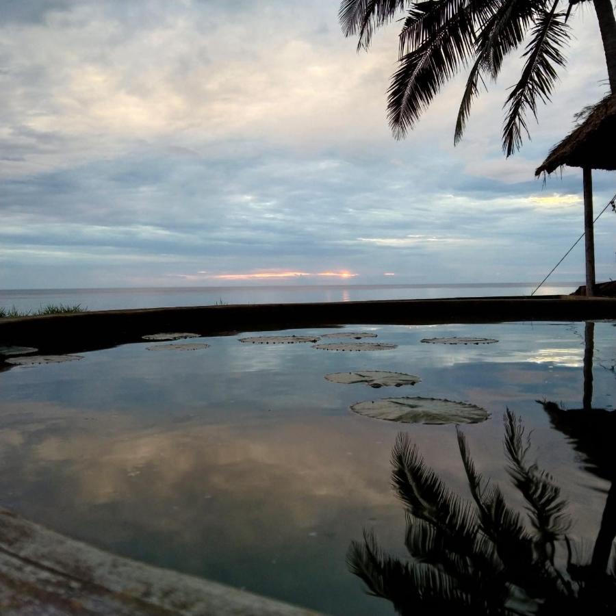 Seashore Beach Resort Varkala Exterior photo