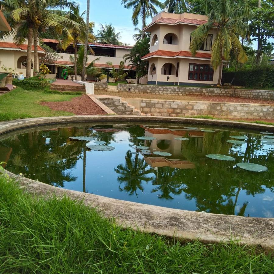 Seashore Beach Resort Varkala Exterior photo