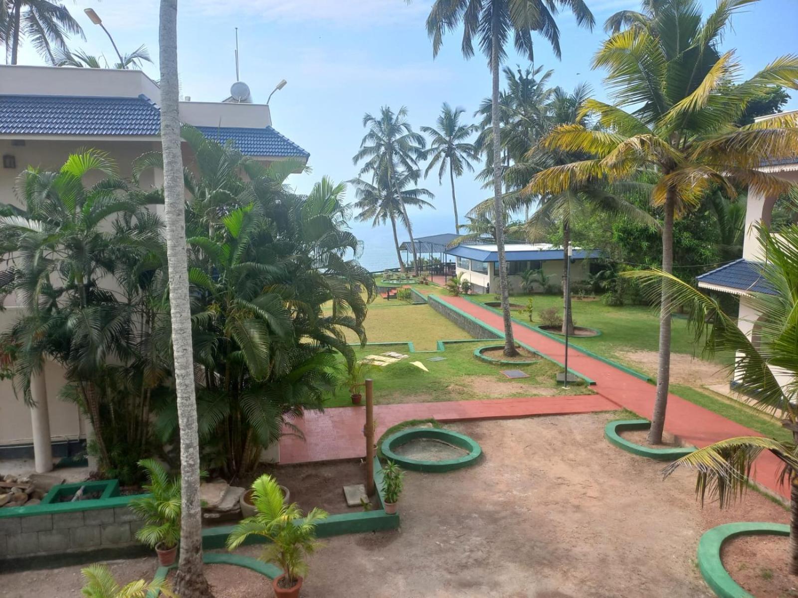 Seashore Beach Resort Varkala Exterior photo