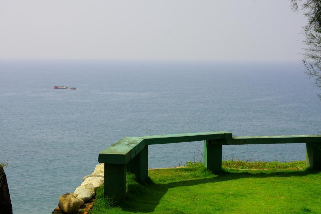 Seashore Beach Resort Varkala Exterior photo